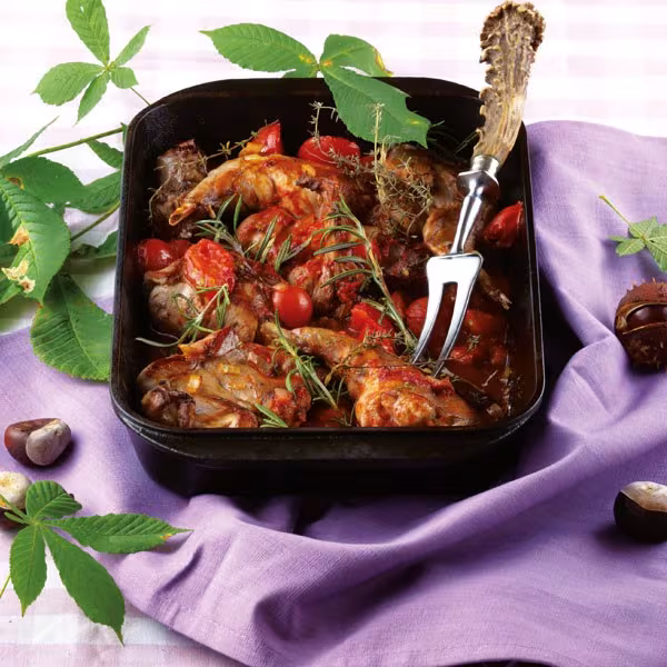 Wildrezept: Geschmortes Kaninchen mit Tomaten und Rosmarin